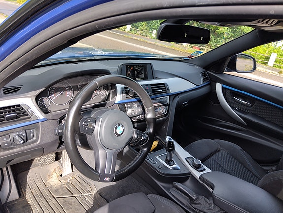BMW 320d 6 of 8