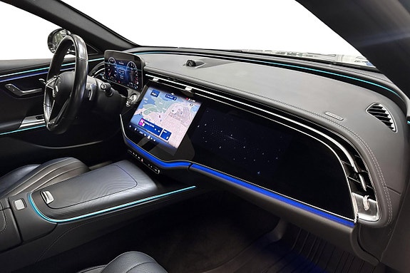 Mercedes-Benz E300 13 of 17