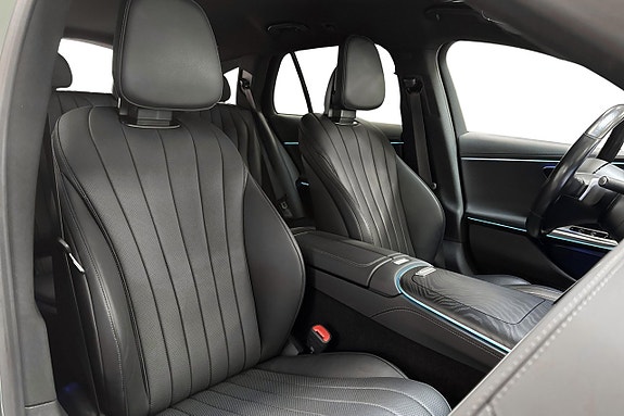 Mercedes-Benz E300 12 of 17