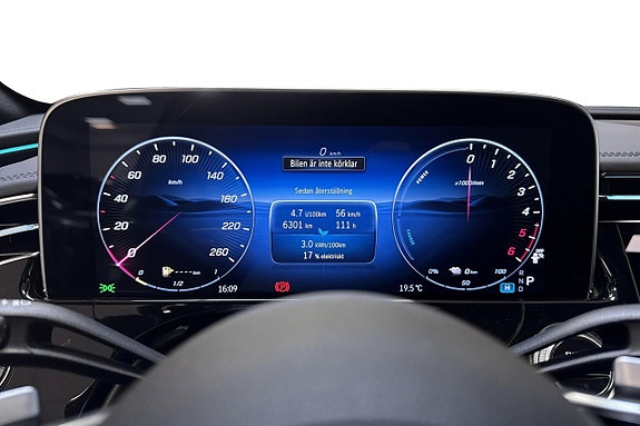 Mercedes-Benz E300 7 of 17