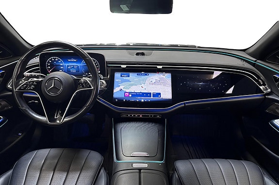 Mercedes-Benz E300 5 of 17