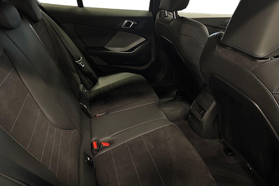 BMW 120 7 of 18