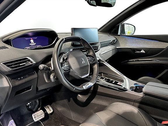 Peugeot 5008 5 of 18