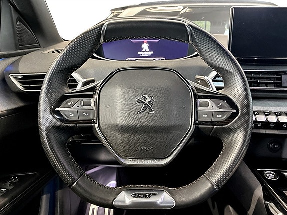 Peugeot 5008 7 of 18