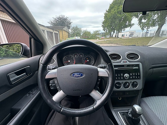 Ford Focus 13 of 13