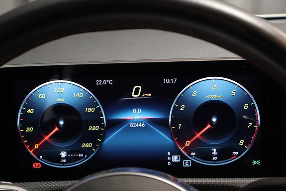 Mercedes-Benz CLA200 18 of 24