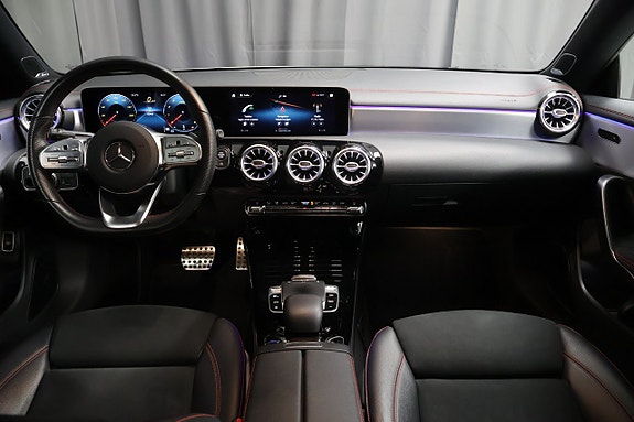 Mercedes-Benz CLA200 15 of 24