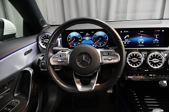 Mercedes-Benz CLA200 17 of 24