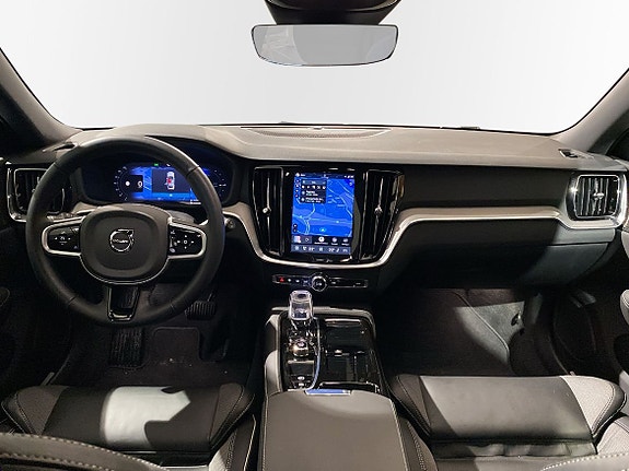 Volvo V60 6 of 16