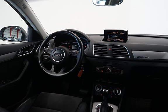 Audi Q3 5 of 8