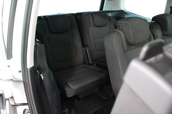 Volkswagen Sharan 7 of 14
