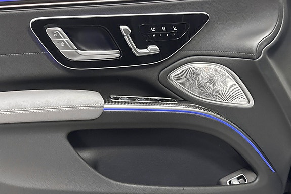 Mercedes-Benz EQS580 12 of 19