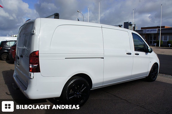 Mercedes-Benz Vito 119 3 of 11
