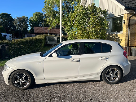 BMW 120d 4 of 7