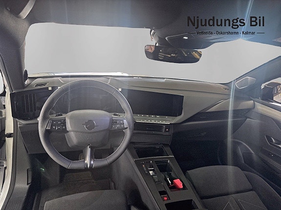 Opel Astra 8 of 9