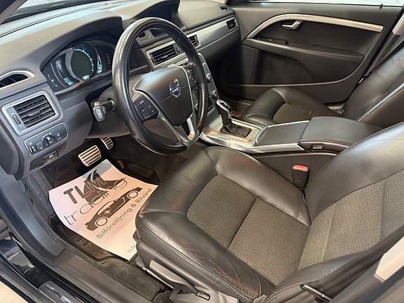 Volvo V70 7 of 16