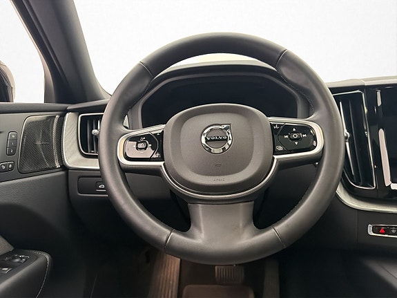 Volvo XC60 20 of 30