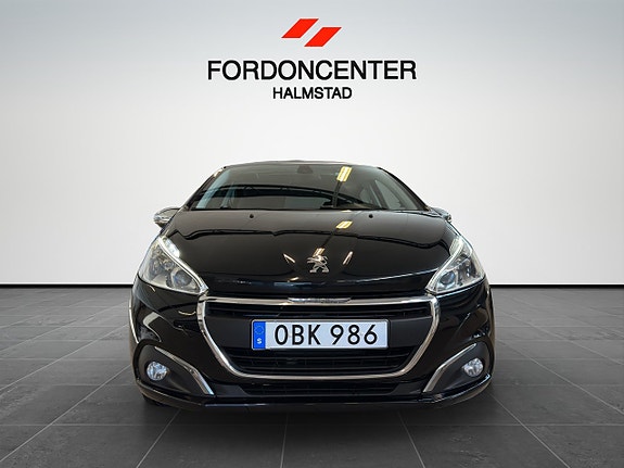 Peugeot 208 2 of 22