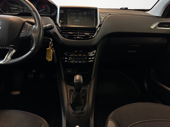 Peugeot 208 16 of 22