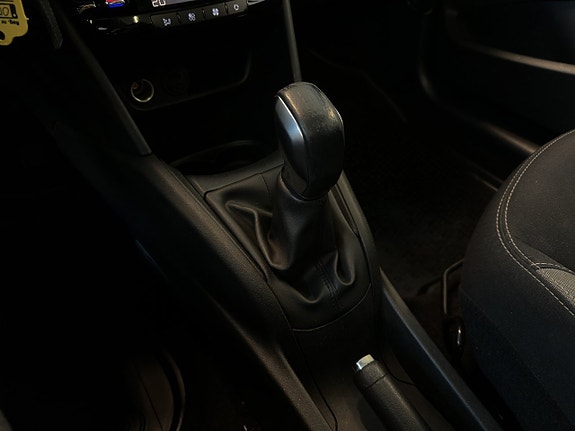 Peugeot 208 20 of 22