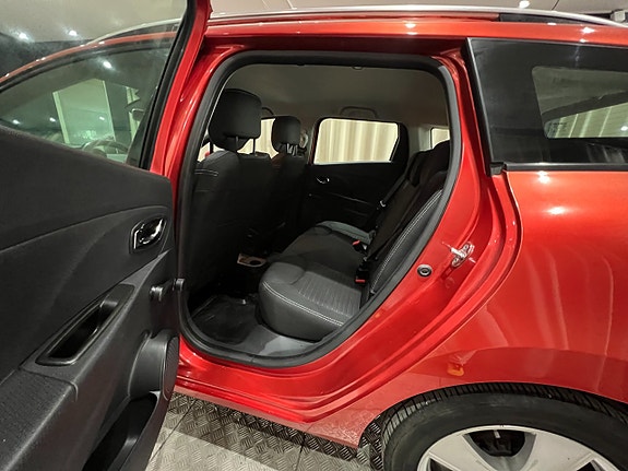 Renault Clio 9 of 22