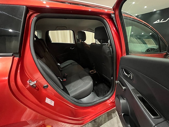 Renault Clio 10 of 22