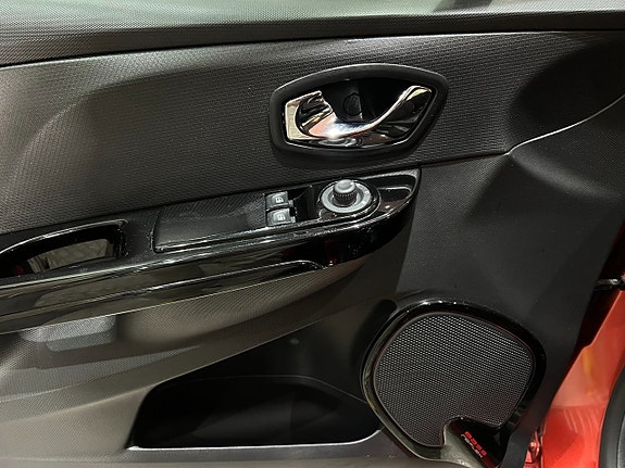 Renault Clio 20 of 22