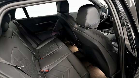 BMW 530e 5 of 12