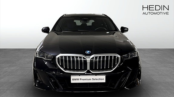 BMW 530e 8 of 12