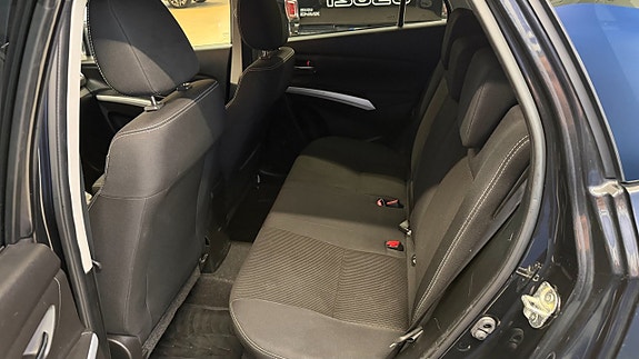 Suzuki S-Cross 5 of 9