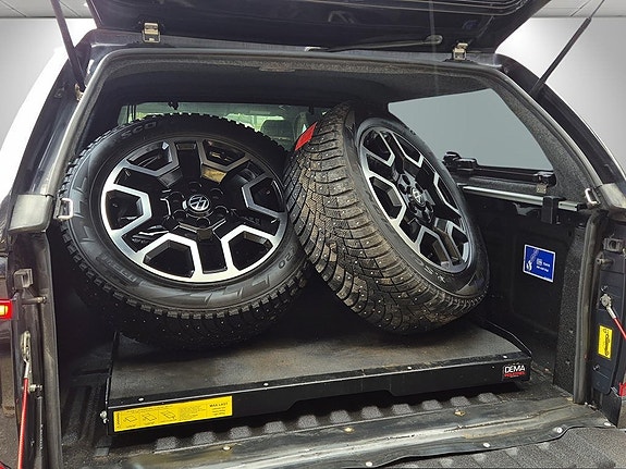 Volkswagen Amarok 9 of 20