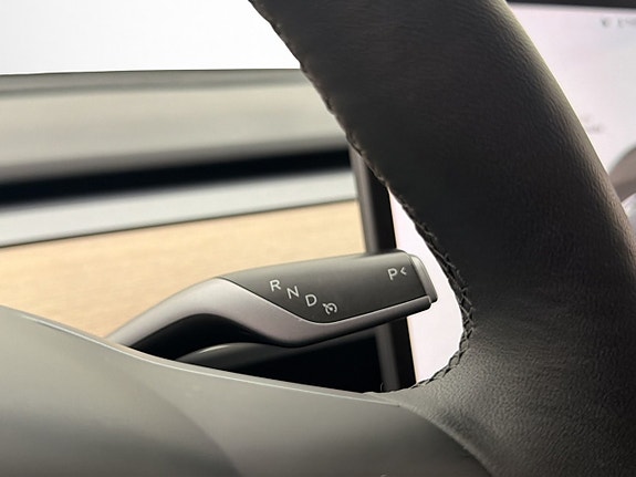 Tesla Model 3 21 of 30