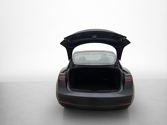 Tesla Model 3 30 of 30