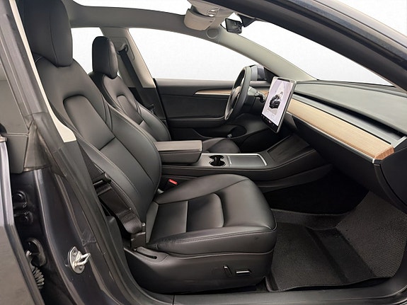 Tesla Model 3 15 of 30