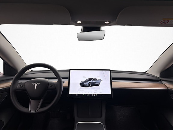 Tesla Model 3 13 of 30