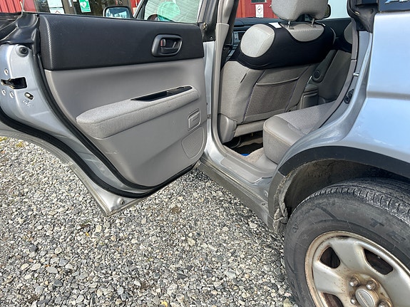 Subaru Forester 6 of 6