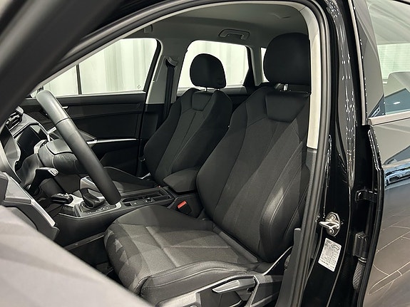 Audi Q3 6 of 14