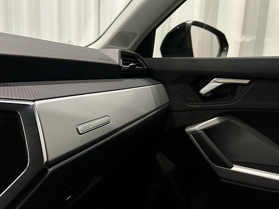 Audi Q3 14 of 14
