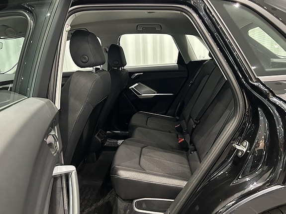 Audi Q3 7 of 14