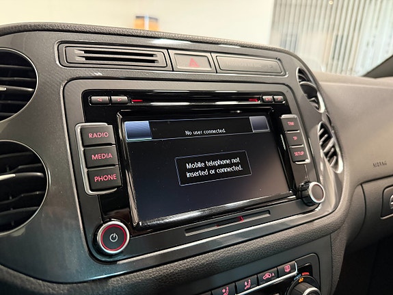 Volkswagen Tiguan 12 of 22