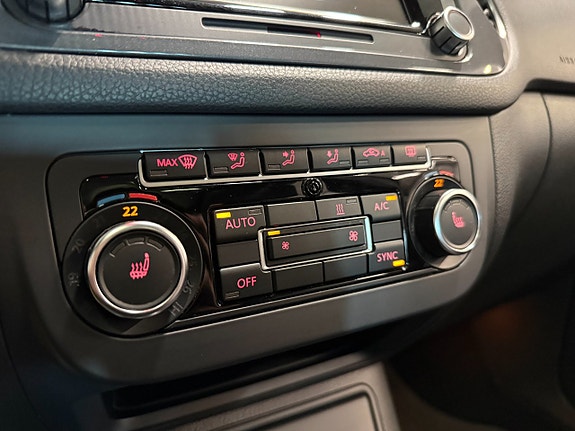 Volkswagen Tiguan 14 of 22