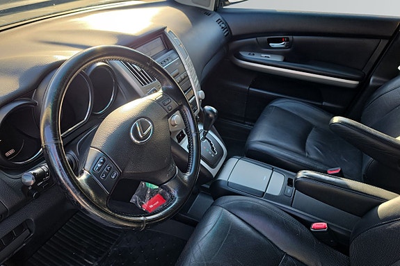 Lexus RX400h 7 of 10