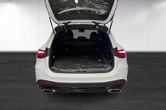 Mercedes-Benz GLC400 e 14 of 15