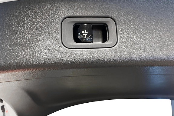 Mercedes-Benz GLC400 e 15 of 15