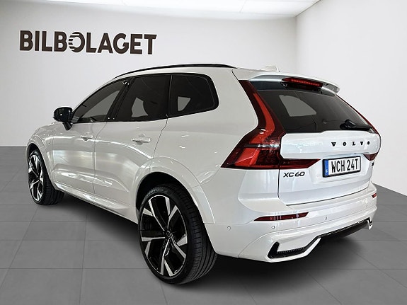 Volvo XC60 3 of 19