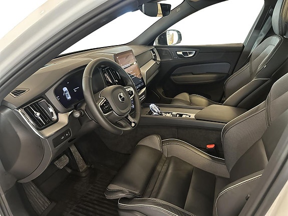 Volvo XC60 6 of 19