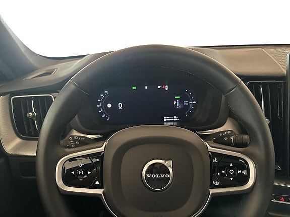Volvo XC60 9 of 19