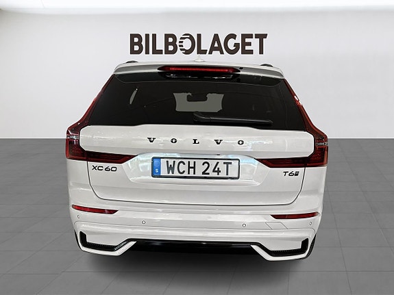 Volvo XC60 15 of 19