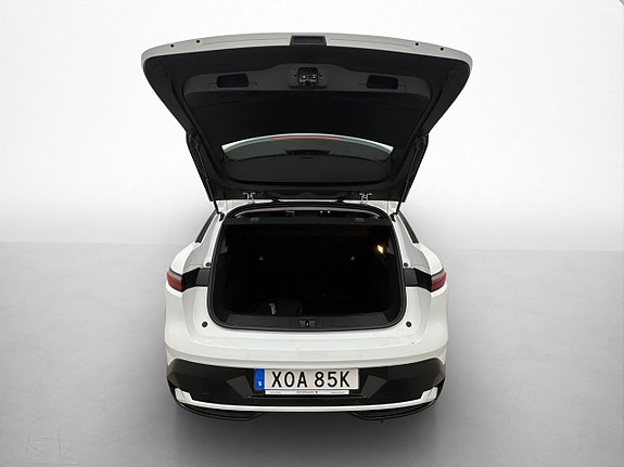 Renault Megane E-Tech 28 of 30