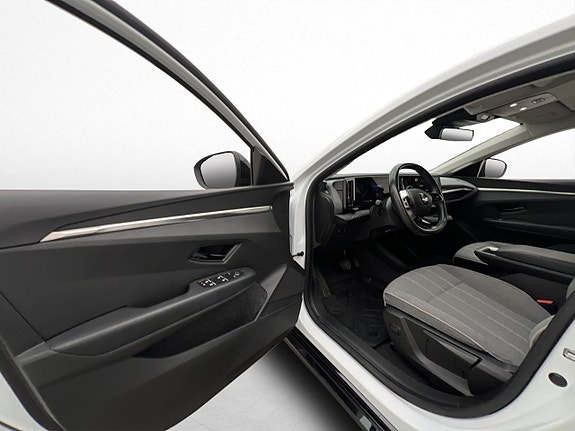 Renault Megane E-Tech 11 of 30